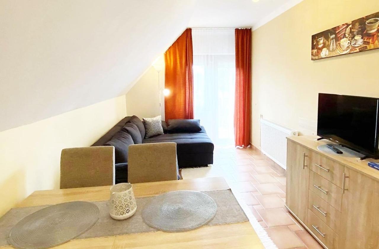 Apartman Siesta Buek - Buekfuerdo Extérieur photo
