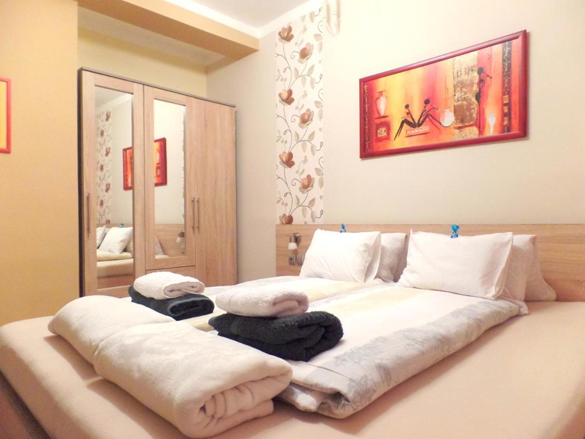 Apartman Siesta Buek - Buekfuerdo Extérieur photo