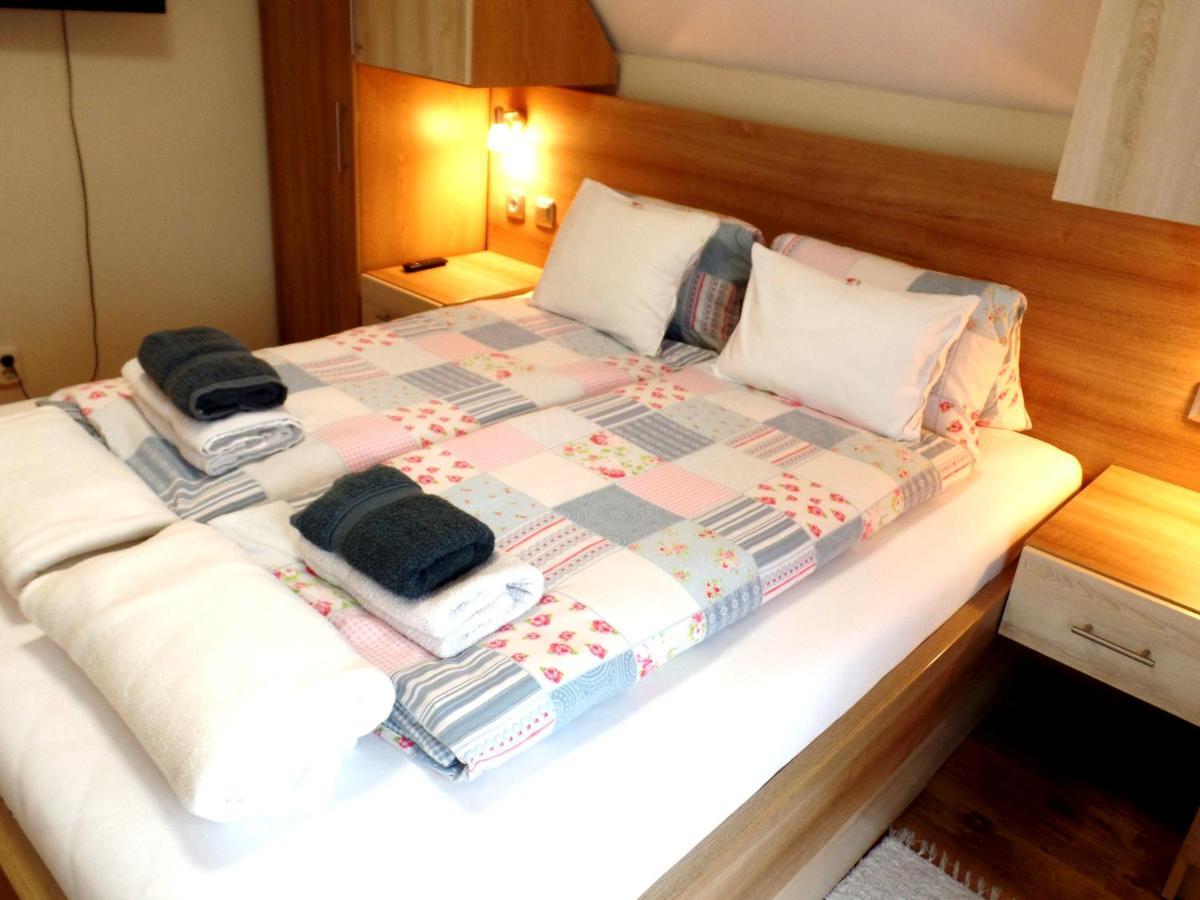 Apartman Siesta Buek - Buekfuerdo Extérieur photo