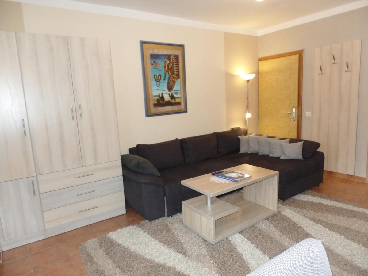 Apartman Siesta Buek - Buekfuerdo Extérieur photo