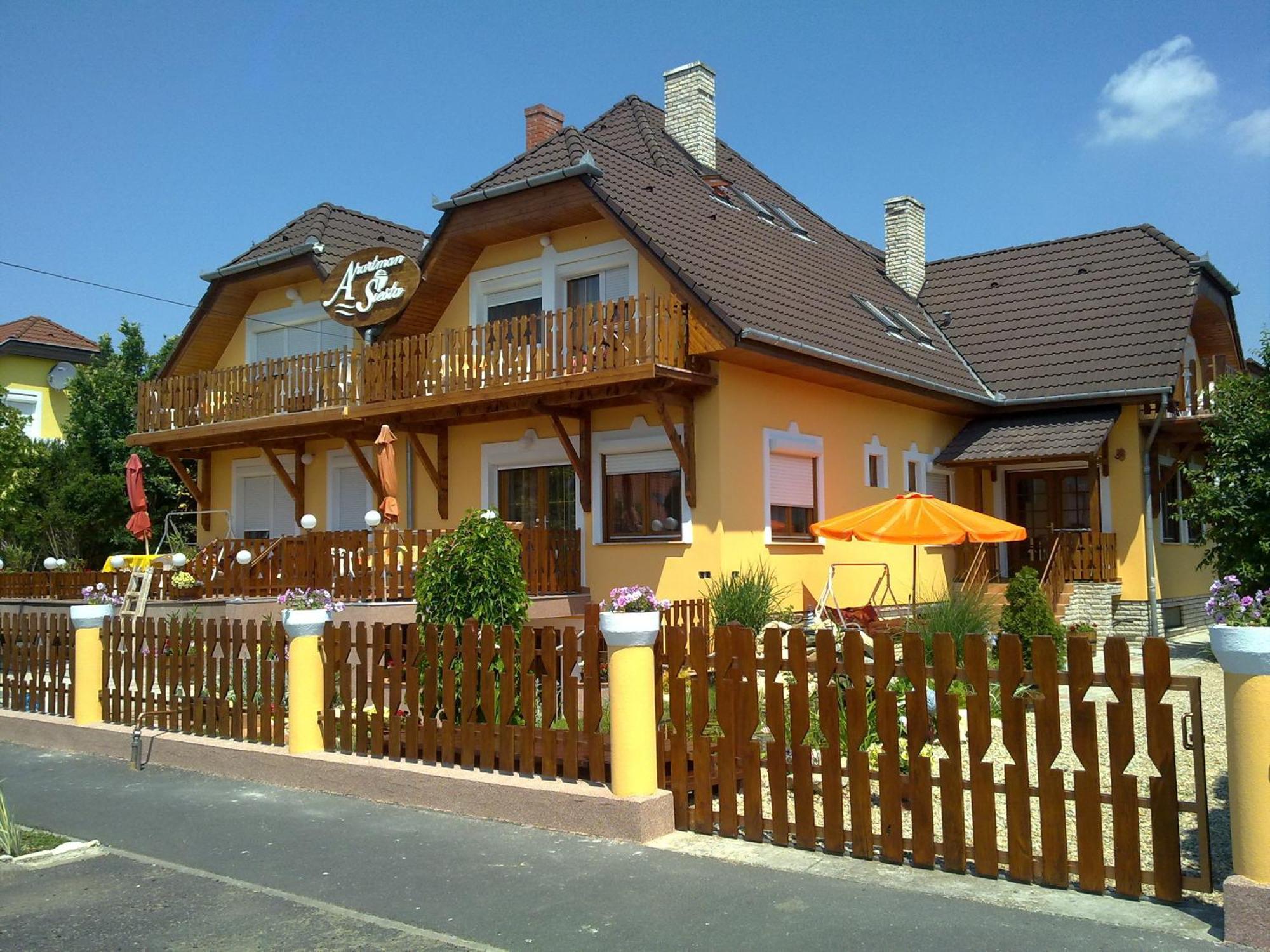 Apartman Siesta Buek - Buekfuerdo Extérieur photo