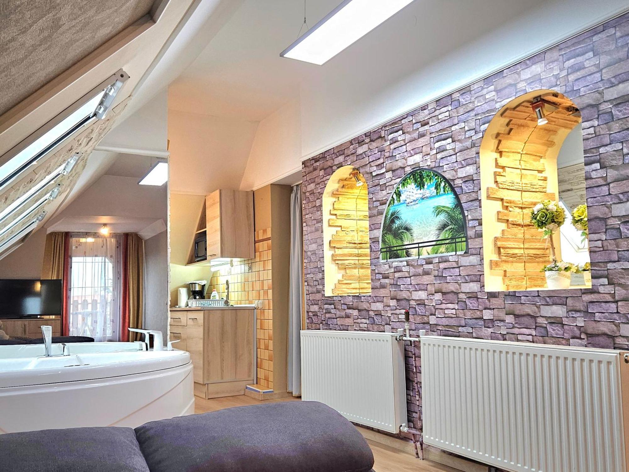 Apartman Siesta Buek - Buekfuerdo Extérieur photo